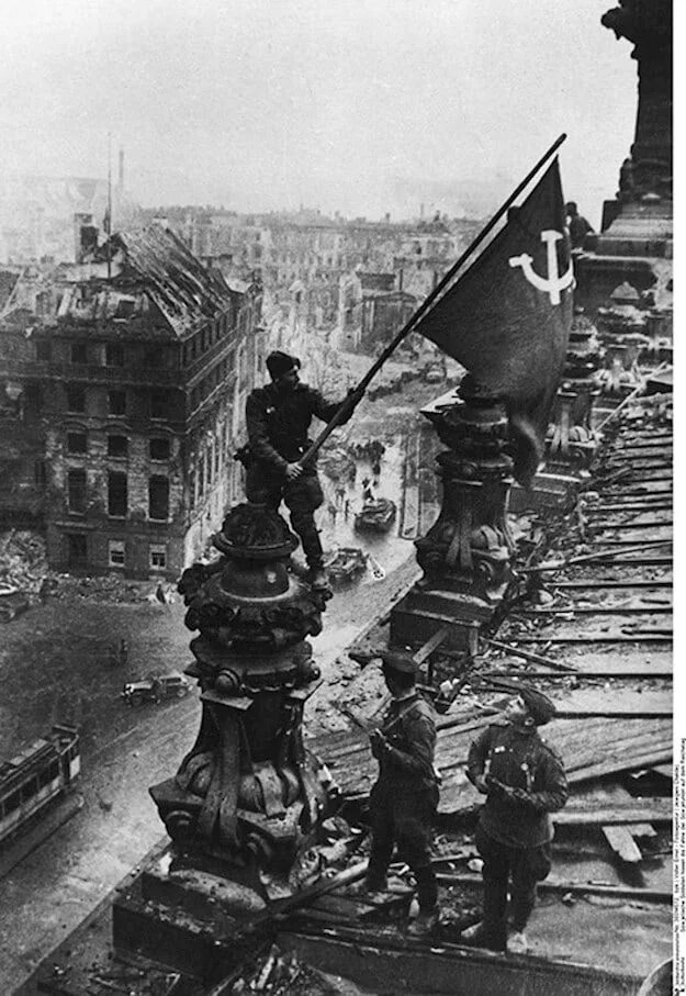 Город под берлином. Берлин 1943. Город под берлином. Захваченный берлин 1945. Берлин в руинах 1945.