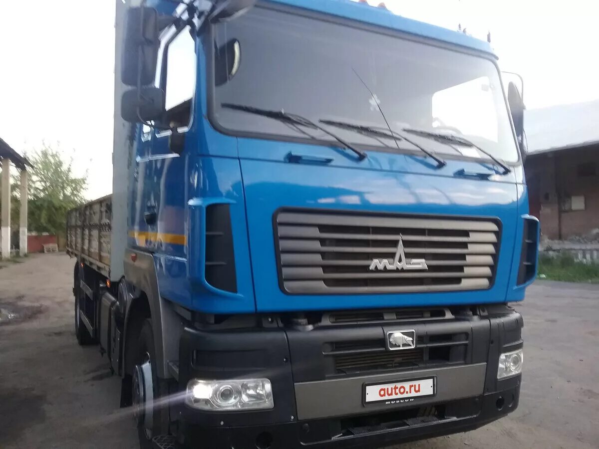 Маз 2013 бортовой. Маз 2013. Маз 5440 2013. Маз 2013. Маз 5440 а 9 1420 031 серебрянный.