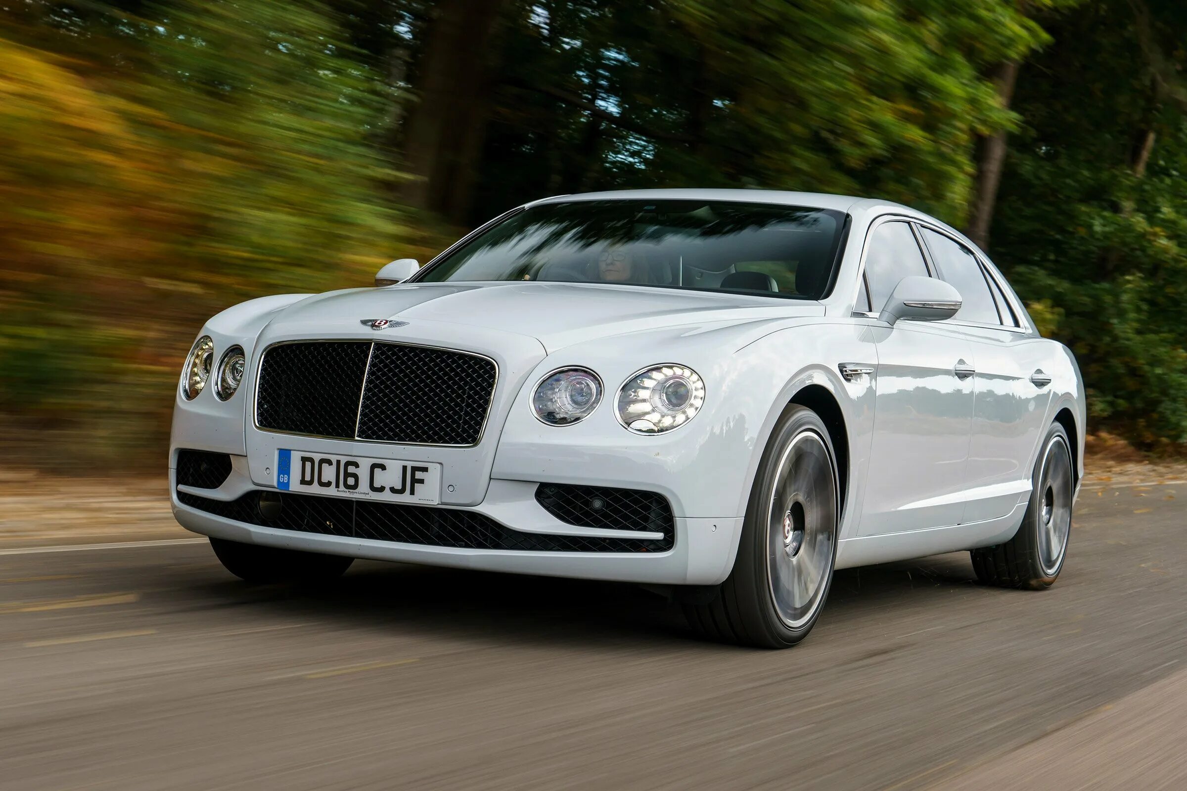 Bentley Flying Spur v8. Bentley Flying Spur v8 2022. Бентли Флаинг Спур 2022. Bentley Flying Spur 2013.