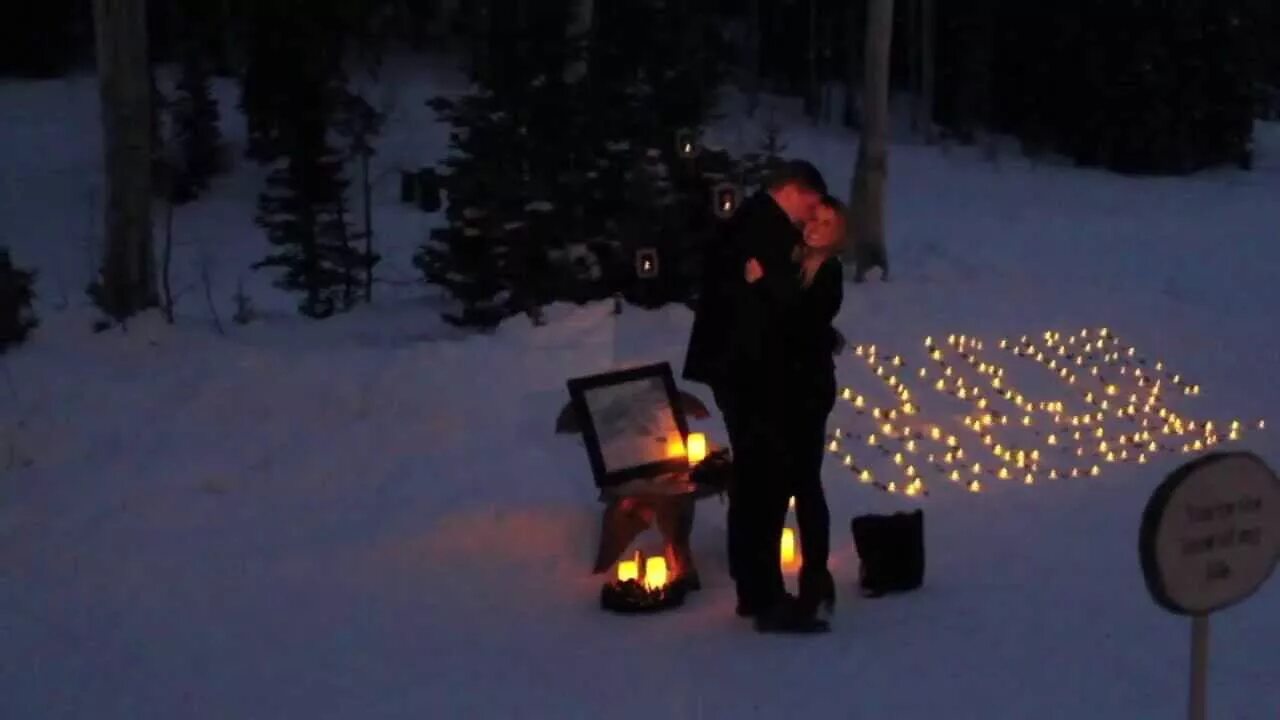 Предложение девушке зимой. Влюбленные зима. Парень зимой. Предложение замуж девушке. Предложение руки и сердца зимой.