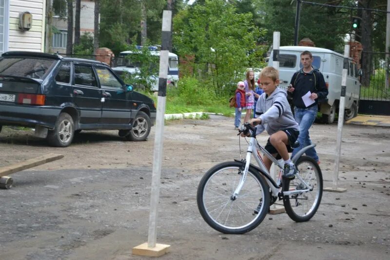 Подслушано липин бор вконтакте открытая группа. Липин Бор Вологда. Белое озеро в Липином Бору. Село Липин Бор Вологодская область.