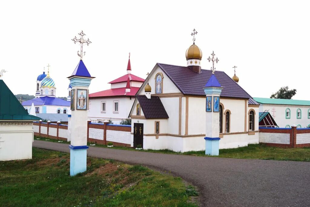 свято-георгиевский мужской монастырь павловка. покровский мужской монастырь дедово. пророко-ильинский мужской монастырь. мужской монастырь республика башкортостан. монастырь в дедово федоровский район.