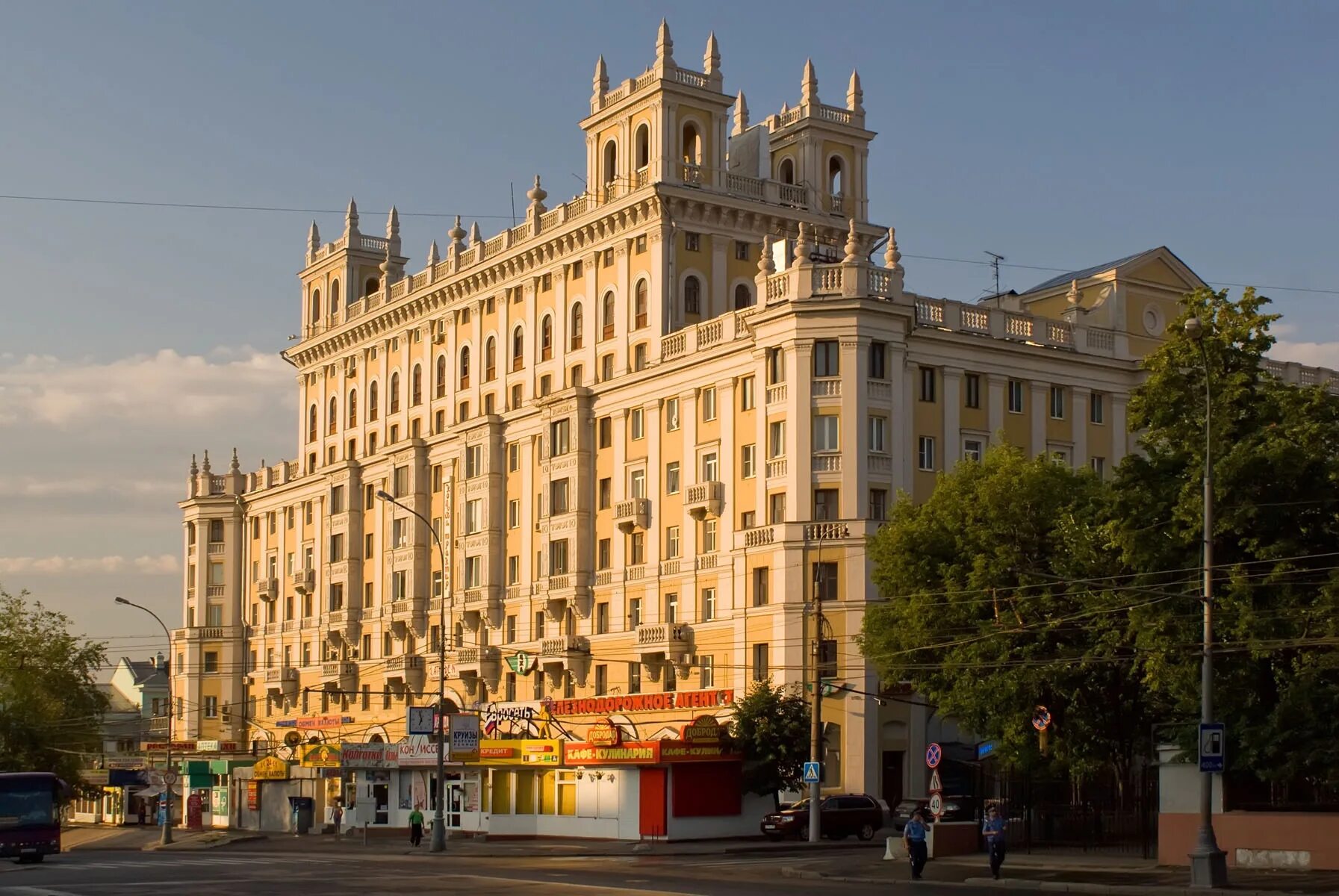 Московский проспект 1 г. Сталинский Ампир в архитектуре Москвы. Стиль сталинский Ампир в архитектуре. Сталинский Ампир Московский проспект. Сталинский Ампир в Новосибирске.