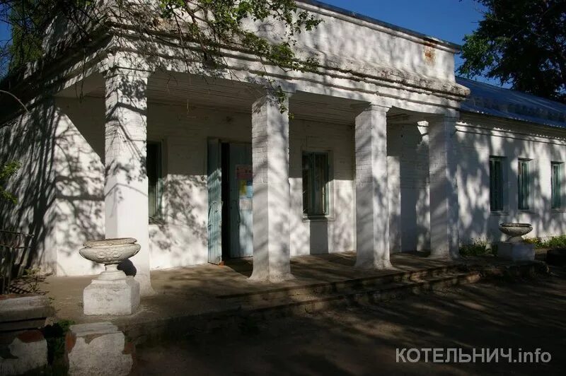 Црб котельнич. Котельнич црб. Старый город котельнич. Детская больница котельнич. Црб котельнич больница.