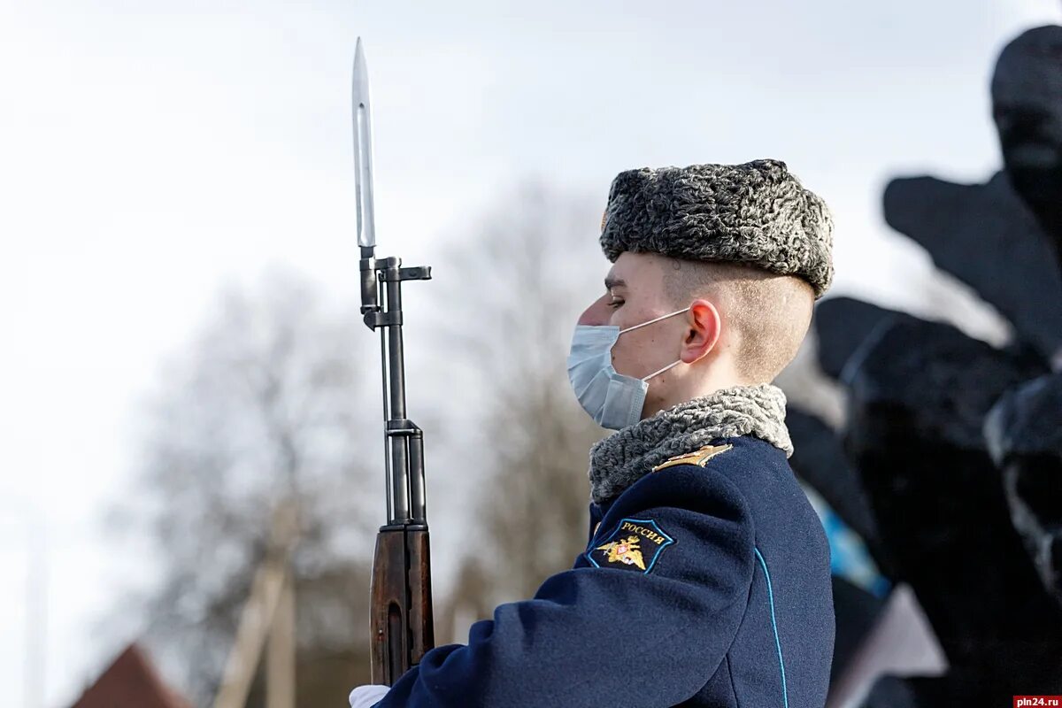 Песня памяти бойцов. Штаб ВДВ Псков. 76 Дивизия ВДВ Псков телеграм. 76 ДШД памятник купол. ЧП В 76 дивизии ВДВ.