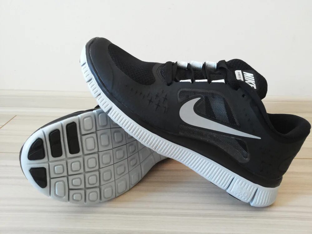 Китайские кроссовки най. 0 женские серые красные. Оригинальные китайские кроссовки. Китайские кроссовки. Кроссовки 361 mk.