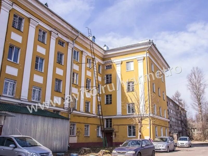 Магазин наш квартал. Липовая гора ярославль. Индустриальный переулок 8 ярославль. Скрепка ярославль индустриальный переулок. Квартал магазин продуктов.