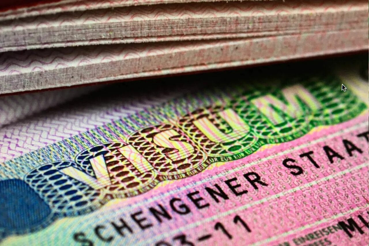 Визовый режим ес. Шенген ЕС. Виза шенген. Шенгенская виза картинки. Мультивиза шенген.