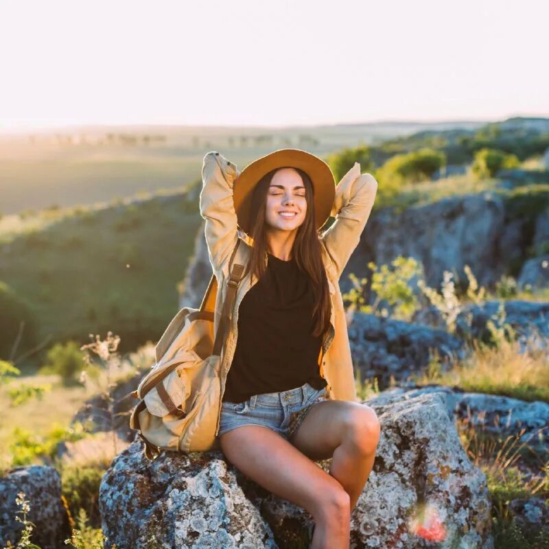 Собака на пляже. I like to relax. I like to relax. Отдых. Older relax lake.