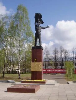 Семенов памятники