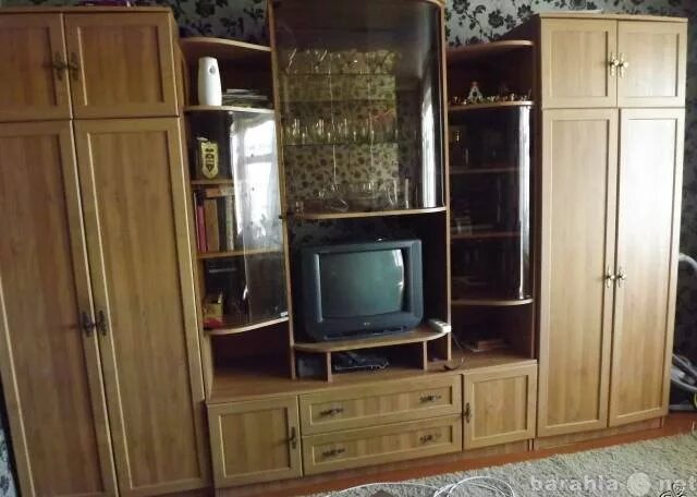 Регина мебель шифоньеры и кровати. Стенка даром. Шифоньеры в усть джегуте. Авито таганрог мебель б/у. Мебель мягкая на таганрогской.