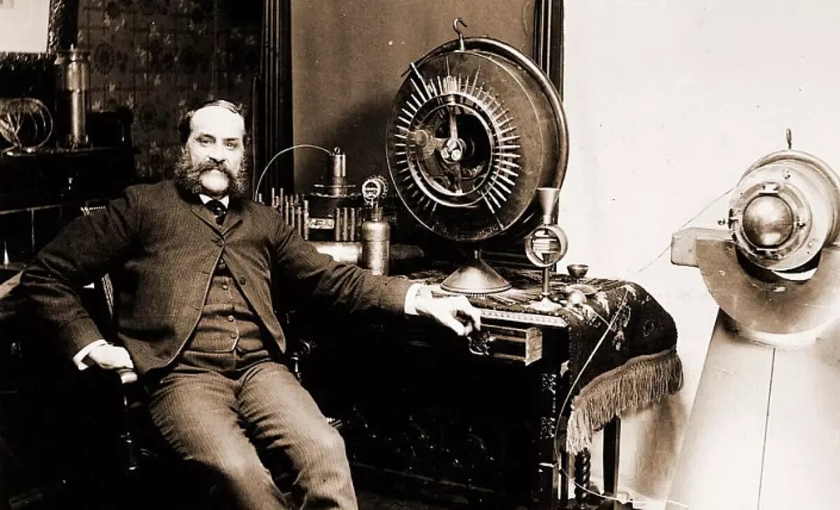 Джон лоуги бэрд телевидение. Генри модсли изобретение. Энергетическое машиностроение. First railway machinist. Танк генри форда.