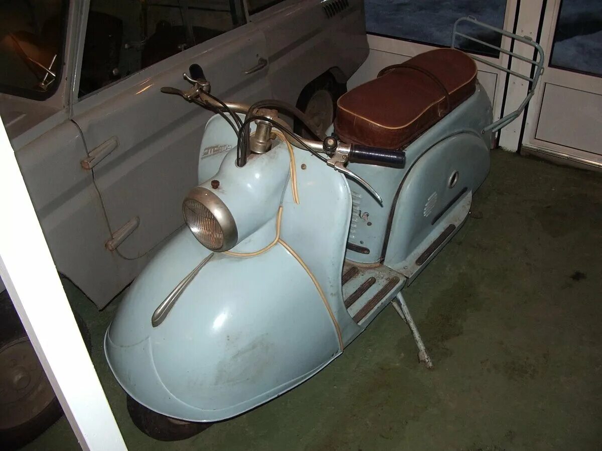 Т 200 характеристики. Тмз туламашзавод т200. Мотороллер тмз т200. Мотороллер тулица максимальная скорость. Мотороллер тулица 200.