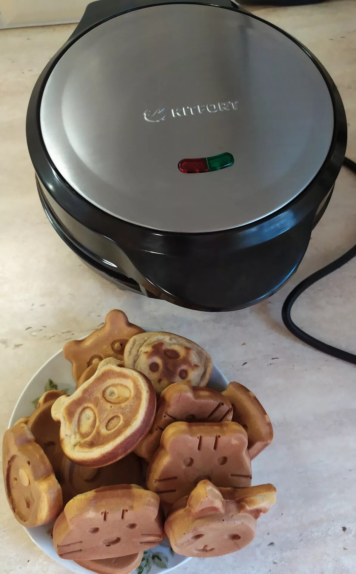 Рецепт вафель китфорт. Рецепт вафель китфорт. Вафельница китфорт 1643. Вафельница kitfort kt-1641. Вафли в вафельнице китфорт.