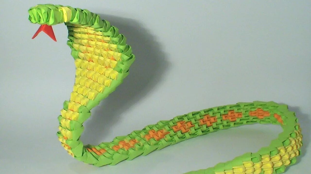 Змейка своими руками. Модульное оригами. Змея из модулей. Поделка змея из бумаги. Модульное оригами змея.