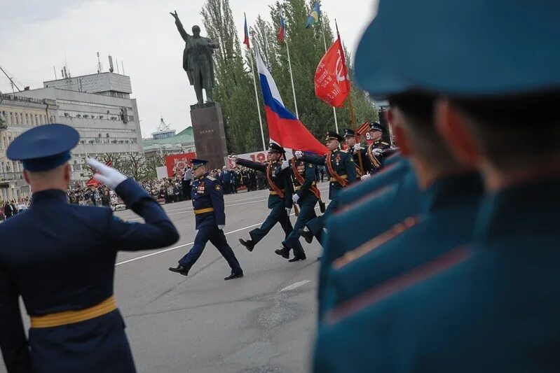 Прямая трансляция парад победы 9 мая. 9 мая тамбов. парад победы тамбов. парад на площади ленина. парад победы тамбов 2025.