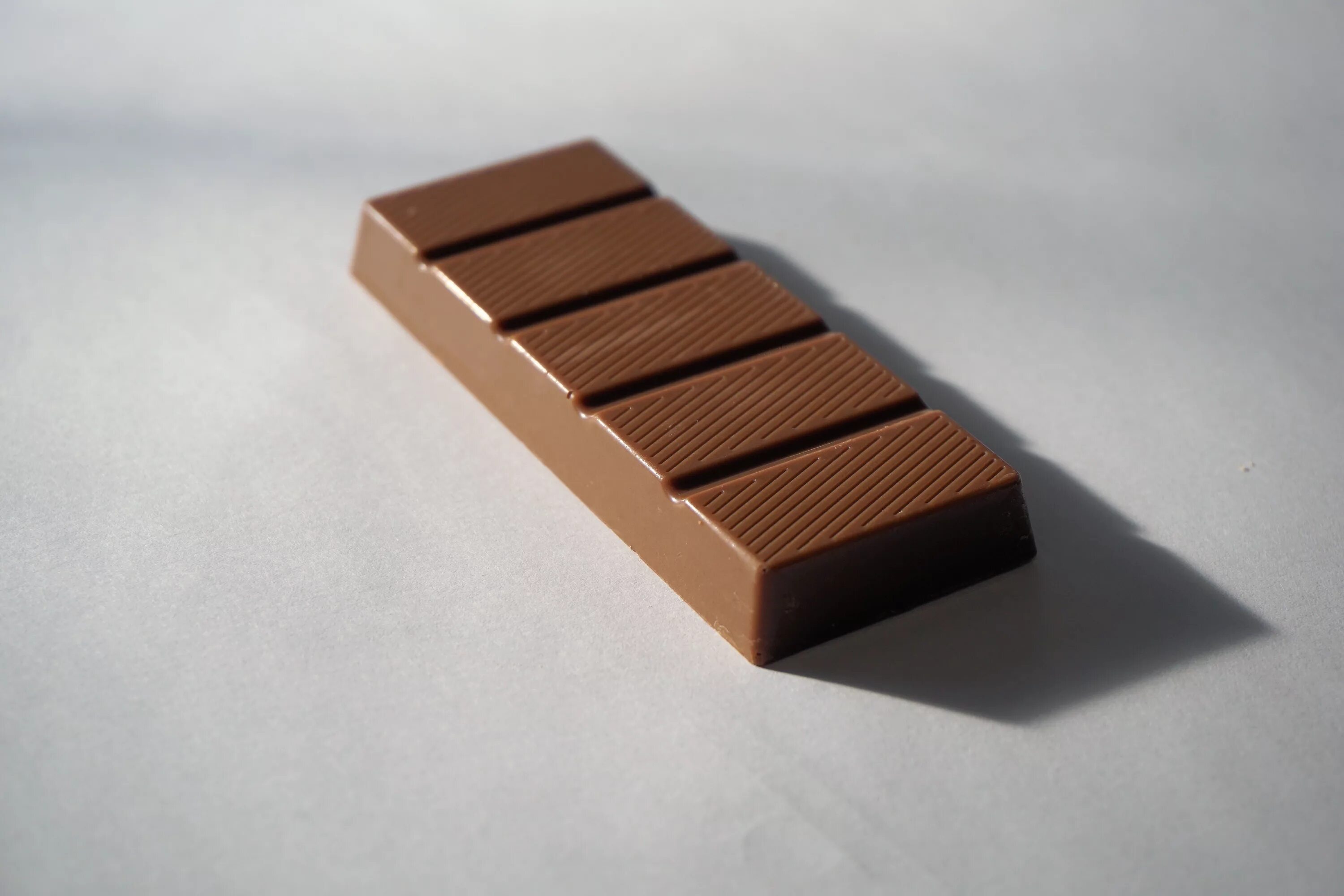 Три плитки шоколада. Хасинеда шоколате. Плитка шоколада. Плиточный шоколад. Шоколадная плитка.