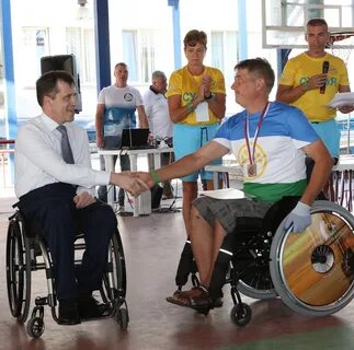 Берут с инвалидностью