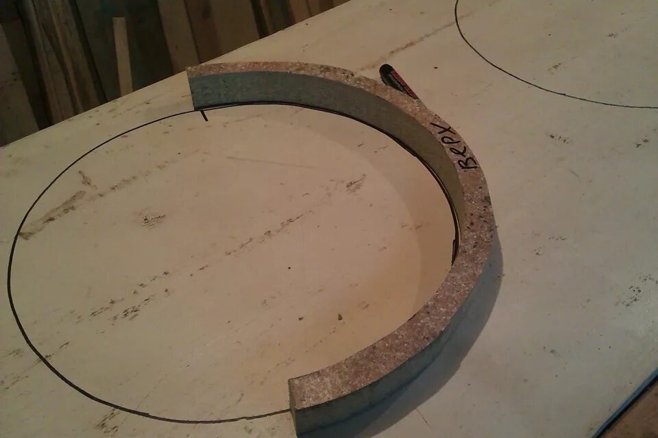 Складной стол iz faneri. Круглый крутящийся стол. Обод для круглой столешницы. Круглый стол своими руками. Как изготовить круглый.