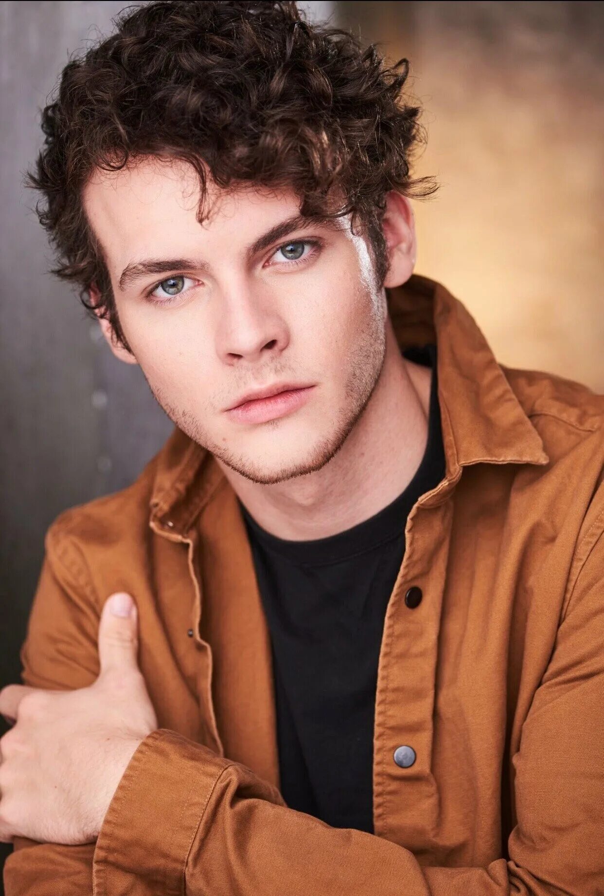 джея питервэри. джей джей уоррен торс. джей. джей джей это мальчик.