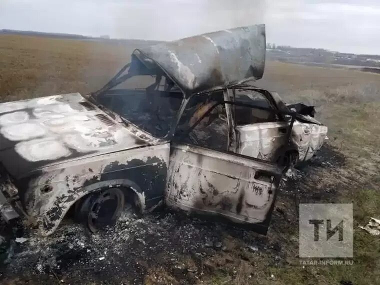 Что взорвали в татарстане. Янган машина. Машина загорелась на ходу недалеко от Дюртюлей.