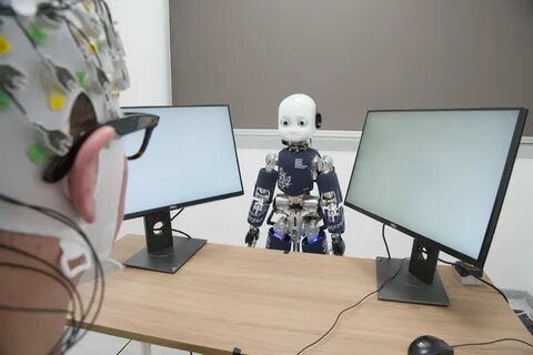 Как роботы относятся к людям