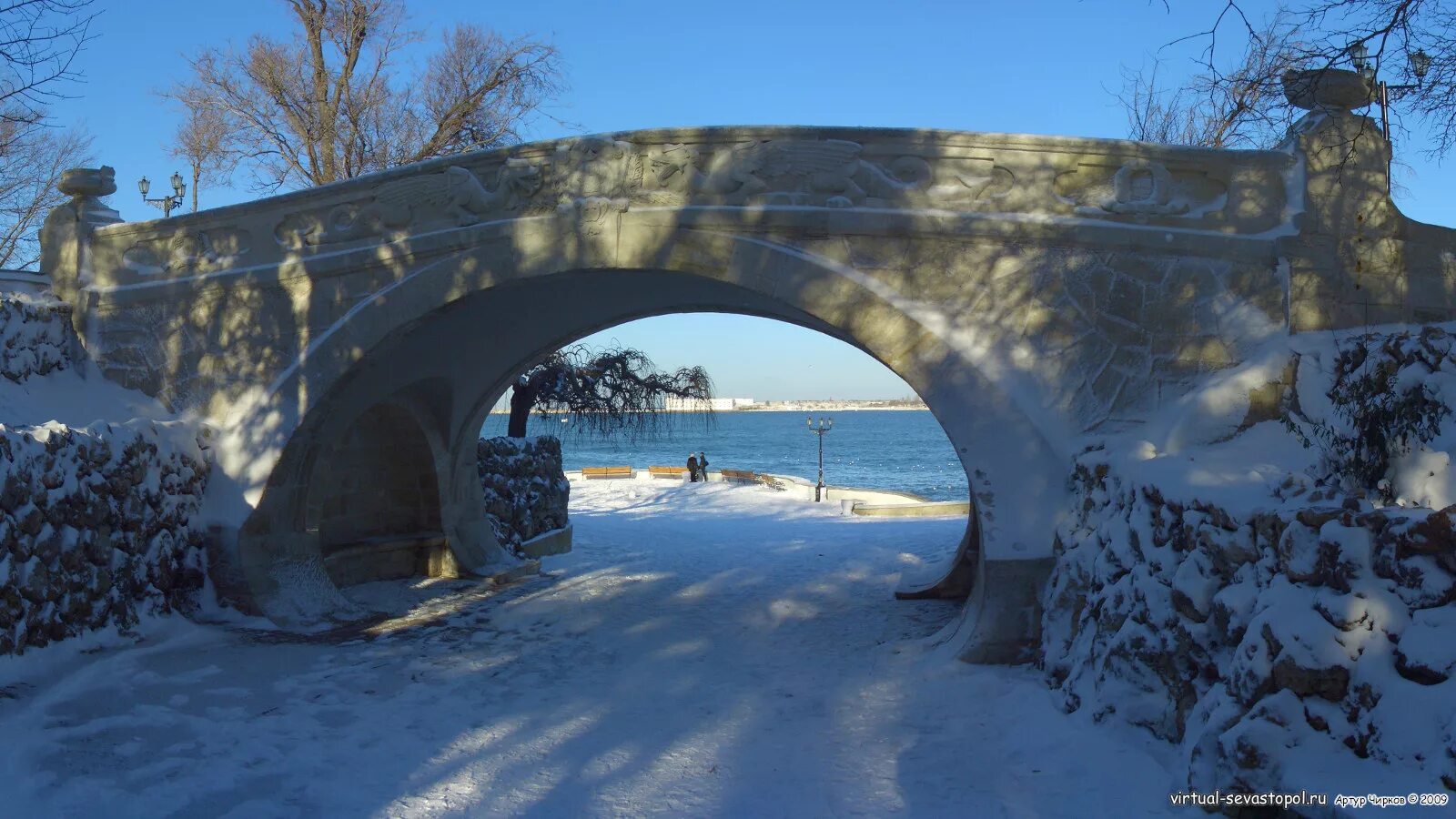 Зимний севастополь фото. Севастополь город зимой. Старый крым зима. Зимний севастополь 2022. Снег в севастополе.