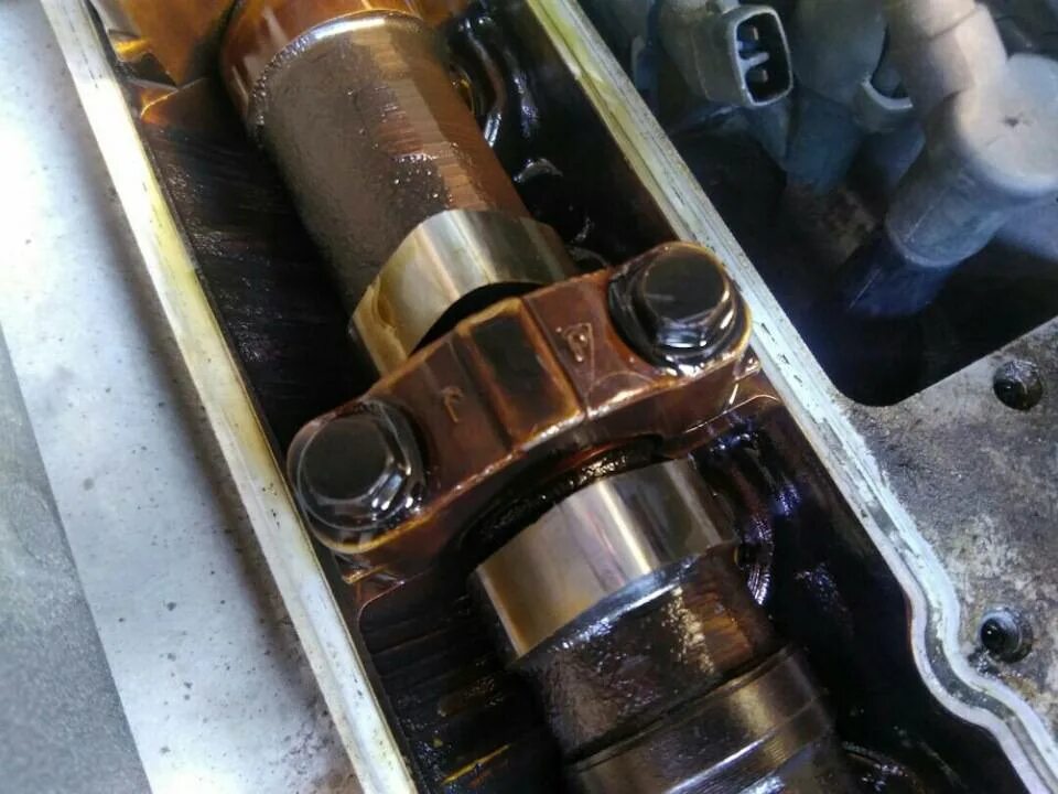 Шайба под распредвал. 1jz-ge стучит распредвал. впускной распредвал 1jz ge vvti. выпускной распредвал 1jz ge. бугеля распредвала 1jz.