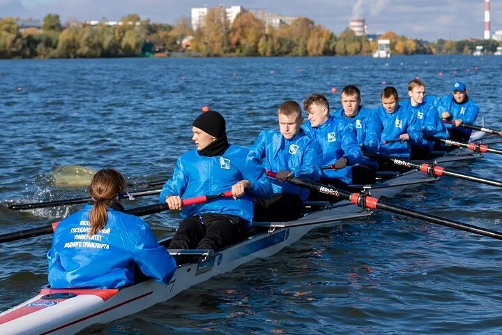 Рекорд гребли. Команды гребной спорт. Студенческий гребной клуб. Спортивного гребного клуба. Форма для команды по гребле.