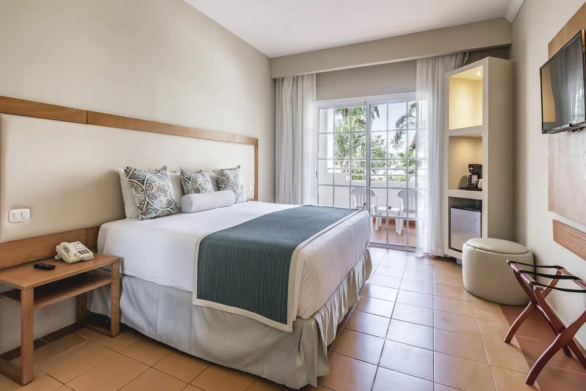 Deluxe pool view room. Centra coconut beach resort samui 4*. Deluxe pool view deluxe pool view wyndham grand nai. Deluxe pool room перевод. Karona resort & spa 3*.