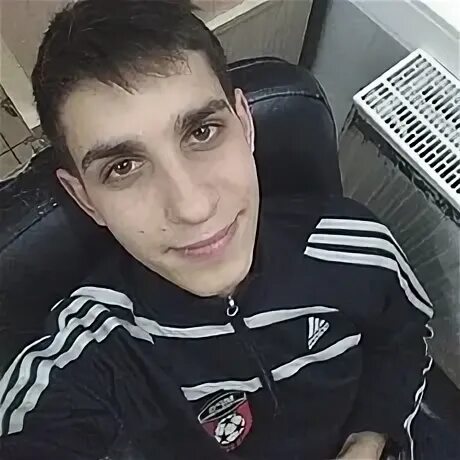 Артему 20 лет