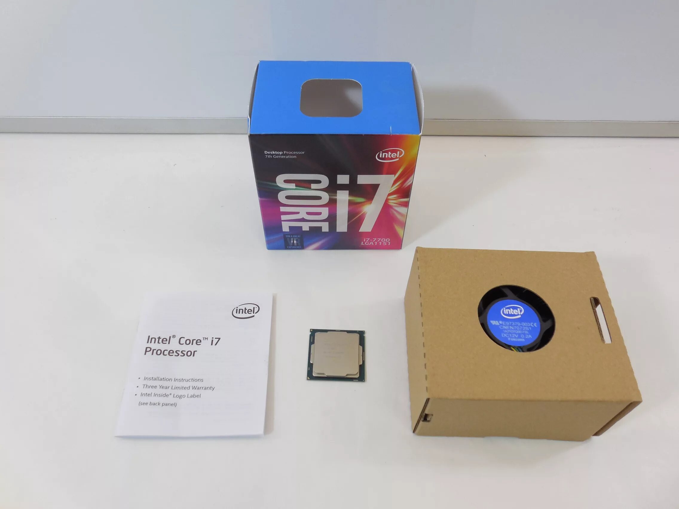 Intel core ultra 7 265k box. I7-7700 box. intel core i7-10700 (box). i7 6700k box. i7 7700 кулер.