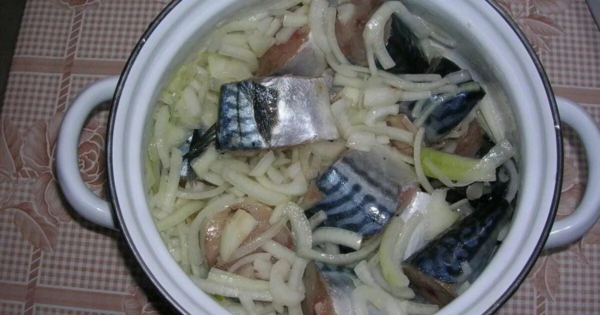 Скумбрия замариновать быстро и вкусно. Маринад для скумбрии. скумбрия в необычном маринаде. маринованная рыба. соленая скумбрия за 1,5 часа.