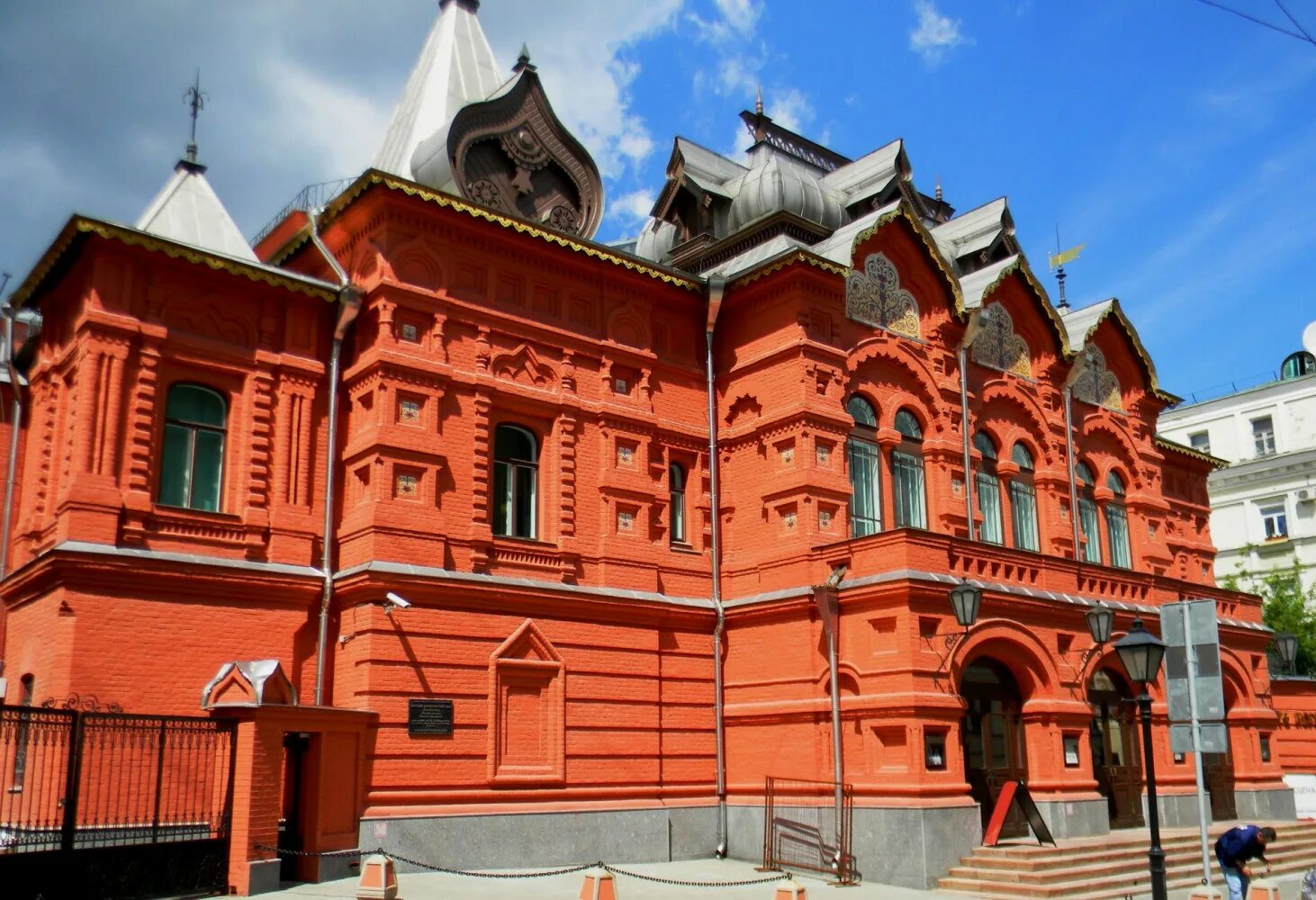 Сад эрмитаж театр эрмитаж москва. Театр современник на чистопрудном бульваре. Старейшим театром в подмосковье считается. Драматический театр имени пушкина москва. Старейшим театром в подмосковье считается.