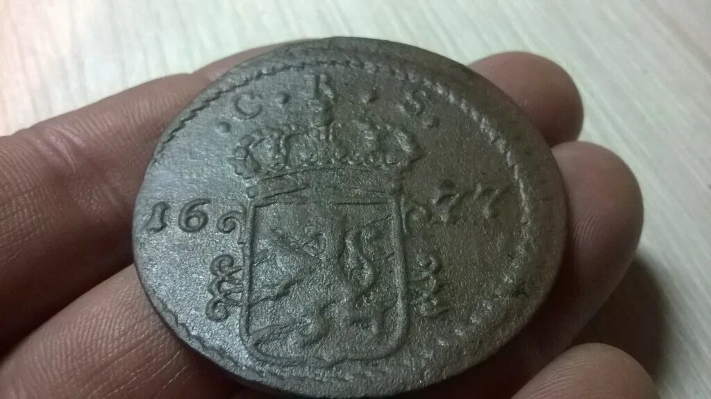 Монеты Швеции 16-17 век. Шведская монета 1677 года. Шведские монеты 1659г. Шведская монета 1560 год. Ревьюдетектор форум главная