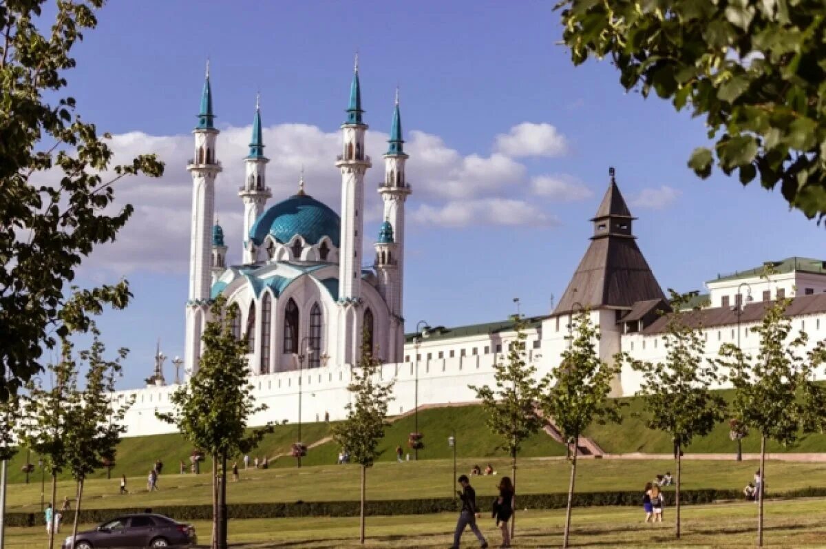 Соборная мечеть в Казани. Кул-Шариф Казань Курбан байрам. Соборная мечеть в Казани Кырлай. Кул Шариф Казань Курбан. Казан ураза