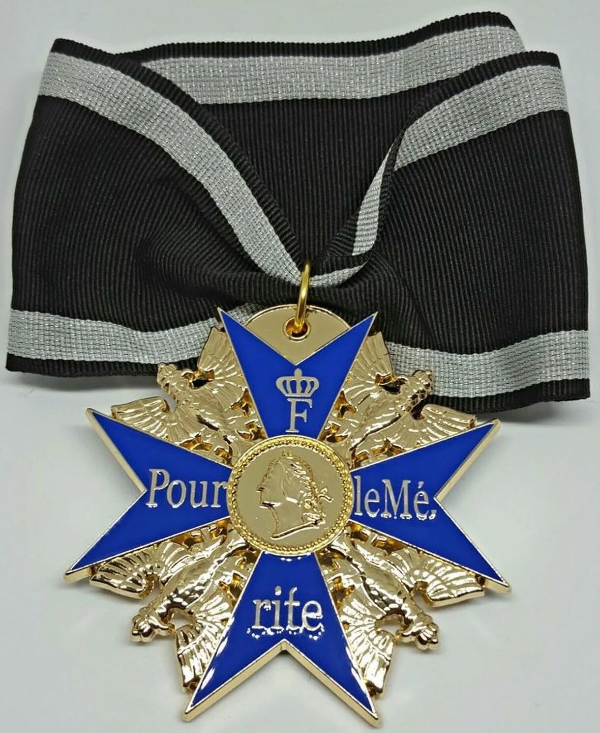 Орден pour le merite (Пруссия). Pour le merite орден. Прусский орден pour le mérite für Wissenschaften und Künste. Прусский орден за заслуги. Награда голубой