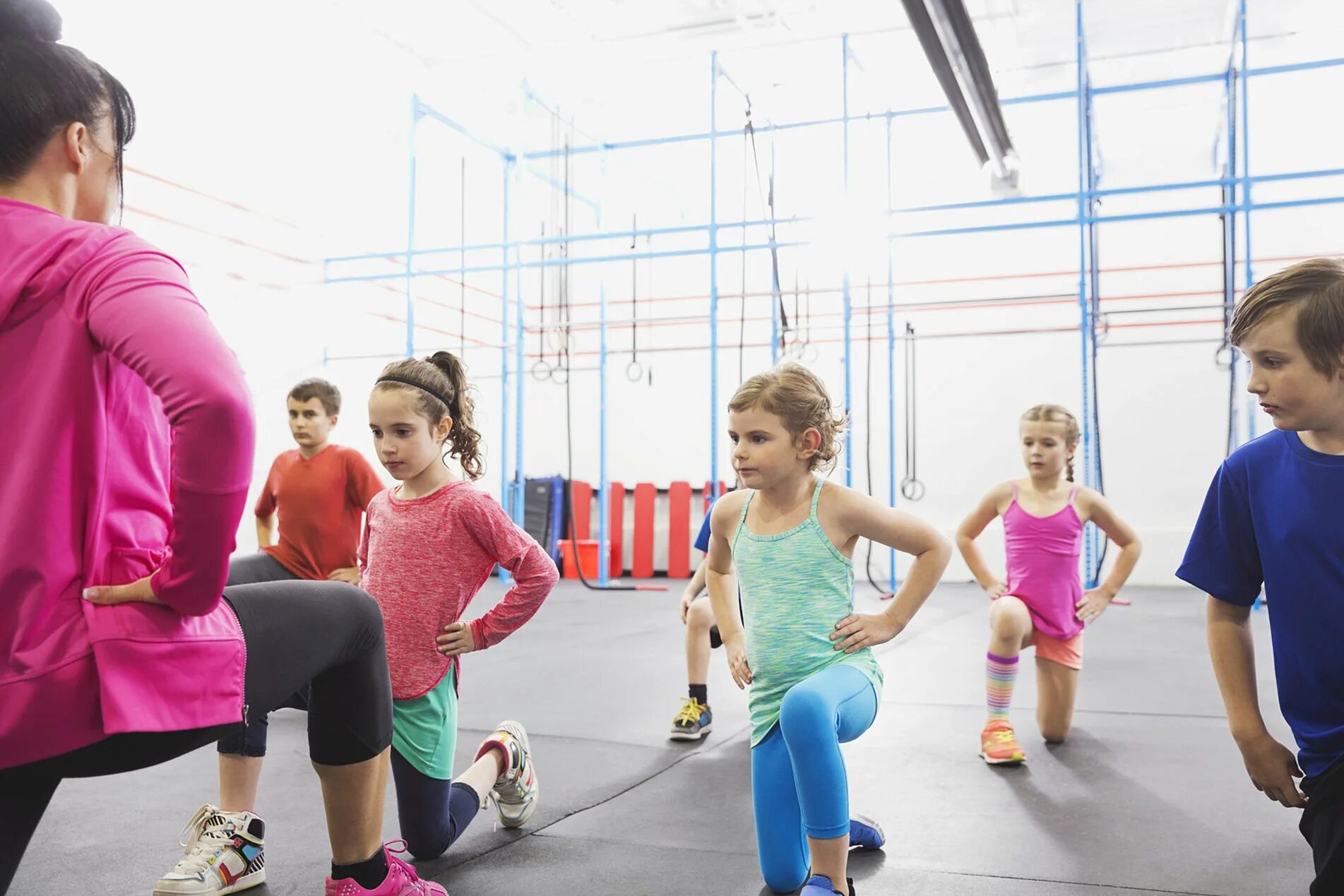 Children do sports. Детский фитнес. Спортивные дети. Аэробика для детей. Тренировка для детей.