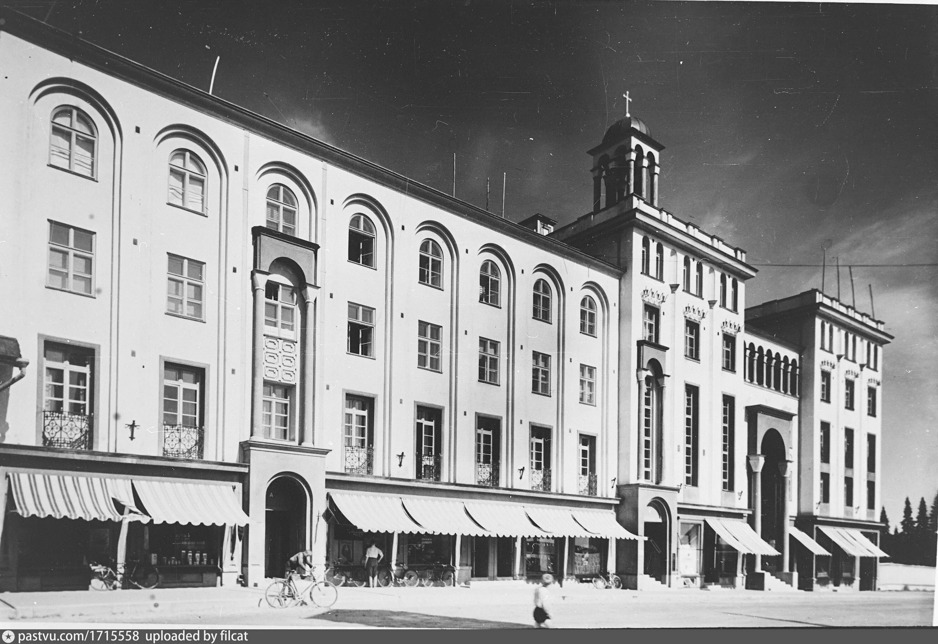 В 1939 году в доме. Здания на георгиевском переулке. Moscow 1939. Польша 1939 год. Москва улица горького 1939 год.