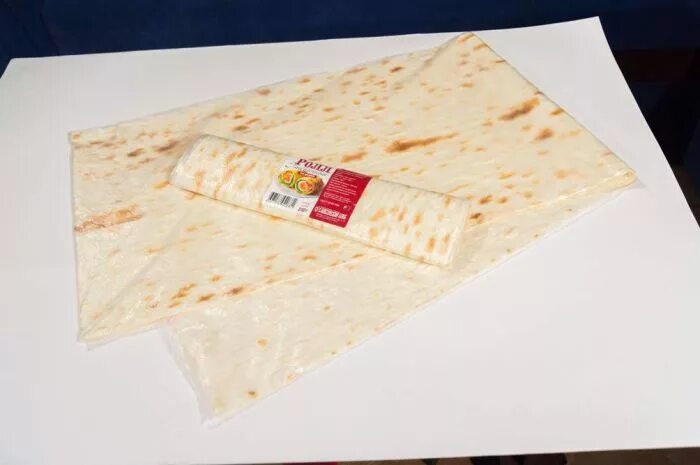 Лаваш тоненький с кунжутом. Лаваш на соде. Лаваш армянский калорийность. 60 г лаваша. Globus лаваш армянский 160 г.