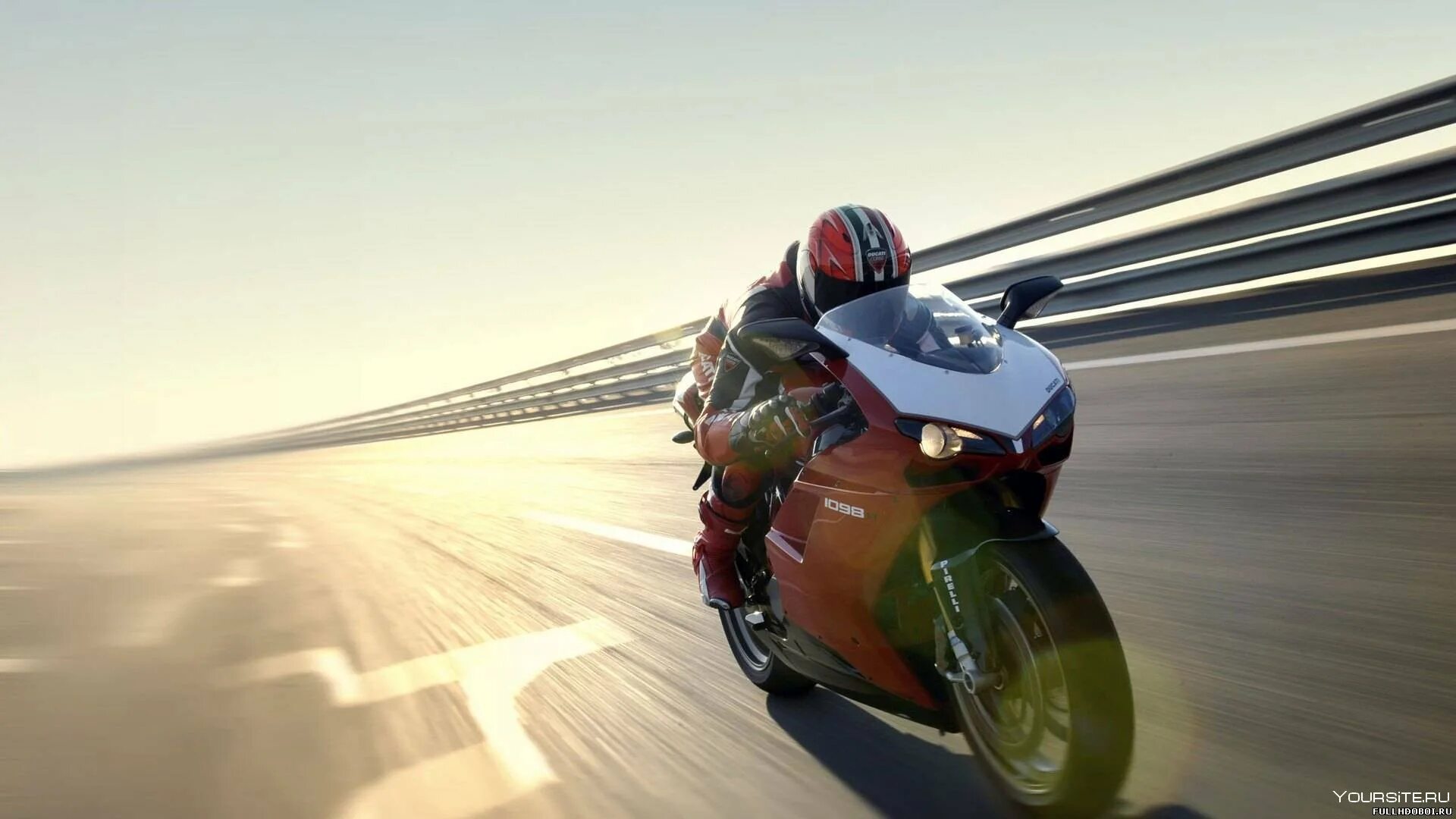 Ducati gt 1000 classic. Мотоцикл скорость. Человек едет на мотоцикле. Мотоциклист. Мотоцикл на закате.