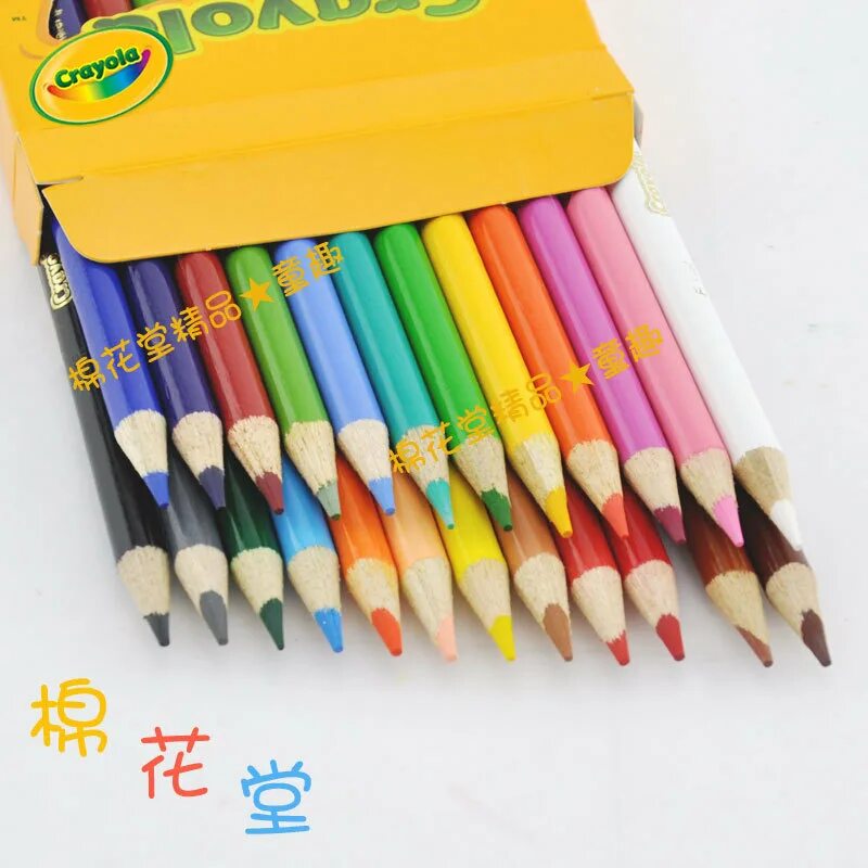 цветные карандаши краски пластилин. карандаши цветные. доска карандашом. пластилин карандаши. краски пластилин карандаши.