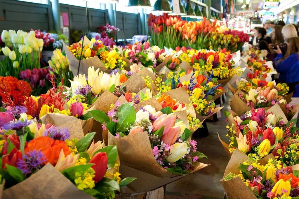 Новый цветочный рынок. Цветочный рынок. Цветочные рынки Вьетнама. Цветок из Вьетнама. Букет цветов Вьетнама.