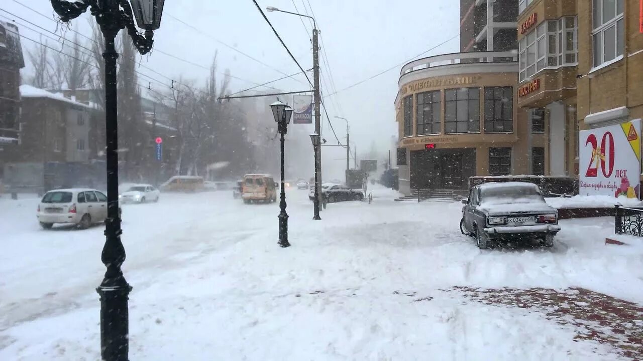 3 января 2014 г. Зима в Махачкале. Снег в Махачкале. Снегопад в Махачкале. Махачкала улицы зимой.