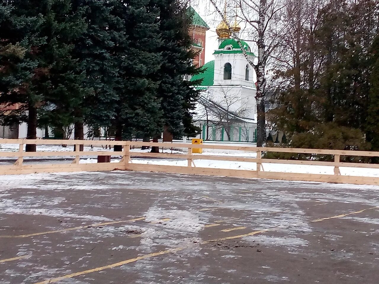 Каток в парке Йошкар-Ола. Центральный парк Йошкар-Ола. Каток в Йошкар-Оле в парке. Каток в Центральном парке Йошкар Ола. Прокат в йошкар оле