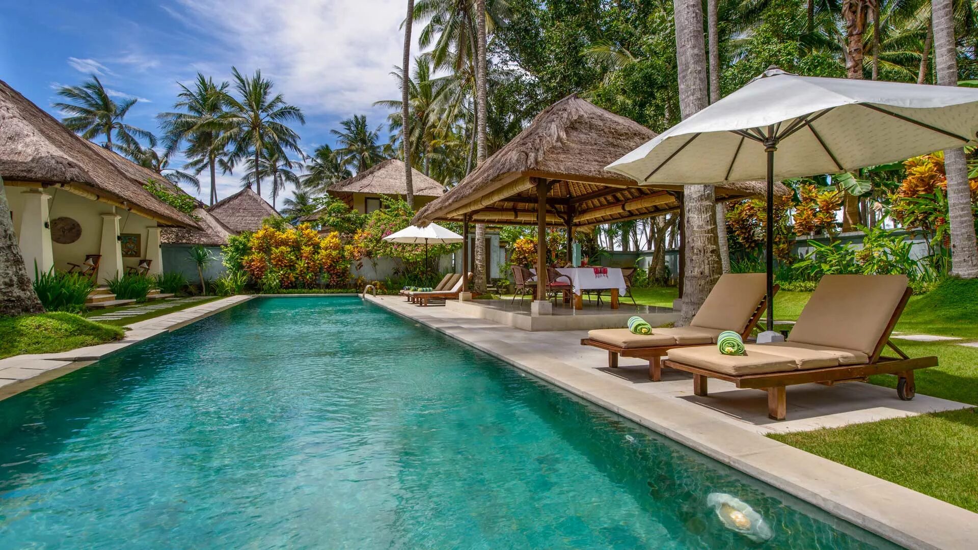 Остров бали цена. Вилла на Бали. Чандидаса Бали. О. Бали ( Индонезия) недвижимость. Недвижимость на Бали.