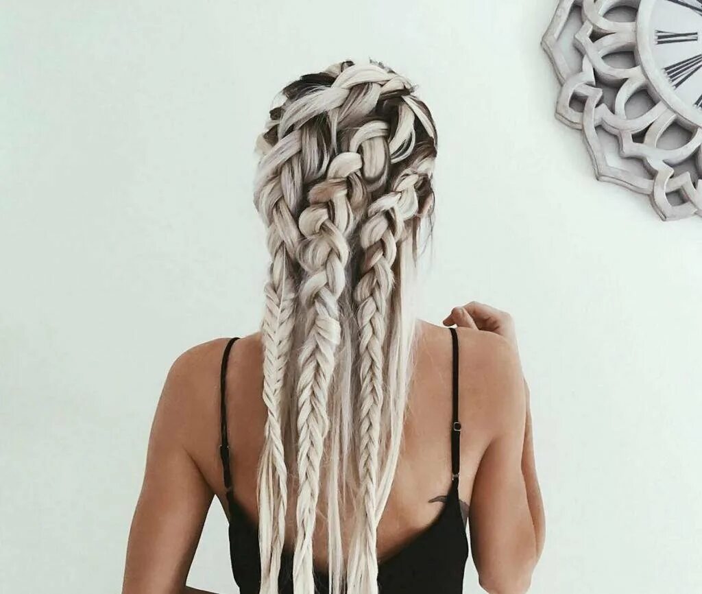 Афрокосы box braids. Рианна афрокосички. Сенегальские косы и де дреды. Африканские косички белые. Канекалон сенегальские косы.