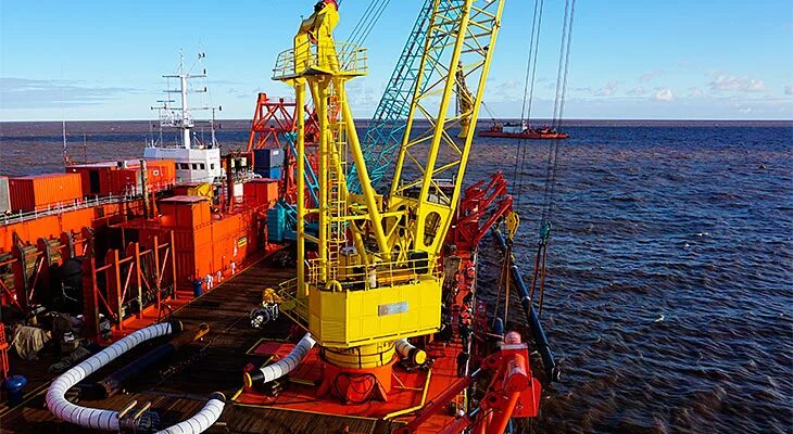 Баржа мртс дефендер. Баржа мртс дефендер. Мртс архангельск. Мртс терминал. Мртс дефендер архангельск.