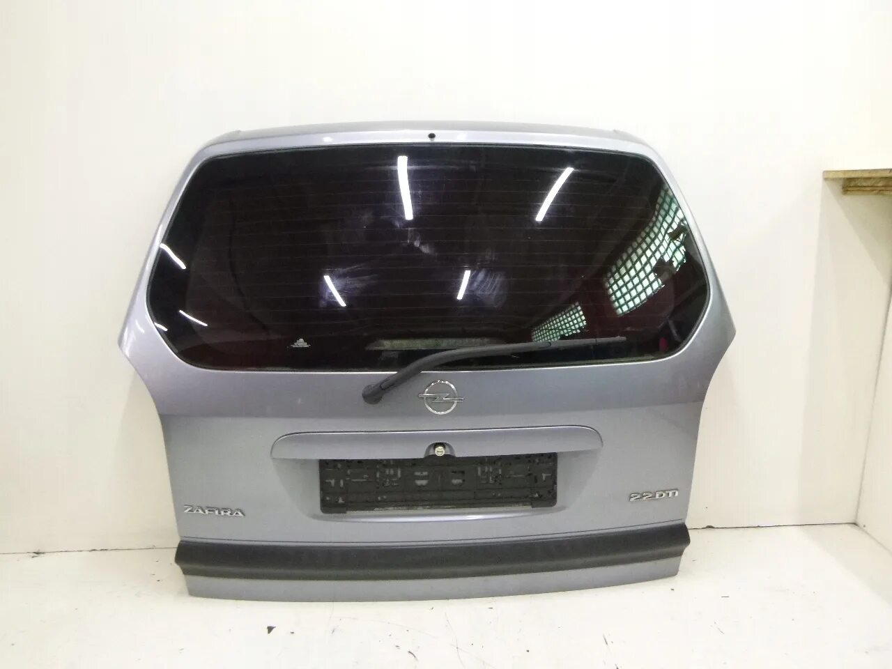 Крышка багажника opel zafir. Крышка багажника z4 g29 black. Крышка багажника opel h gm 93192124. Крышка багажника опель зафира б. Крышка багажника opel zafira c.