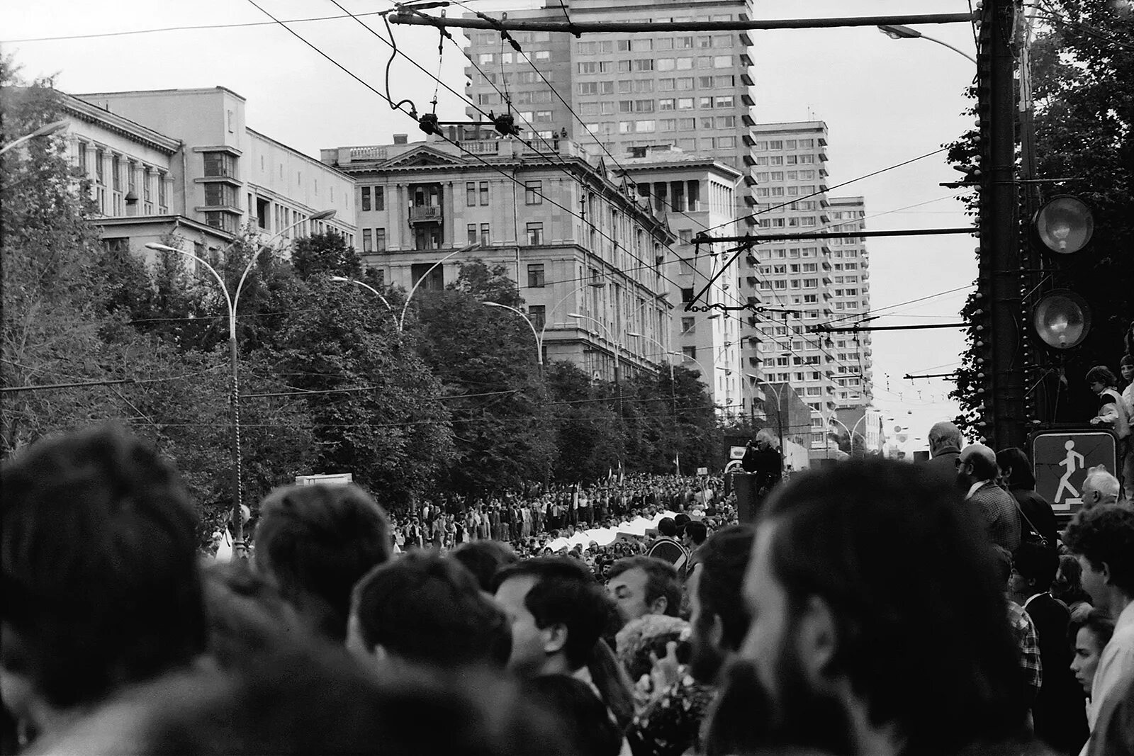 Москва Арбат 1991 год. Август 1991. Новый Арбат август 1991. 27 августа 1991